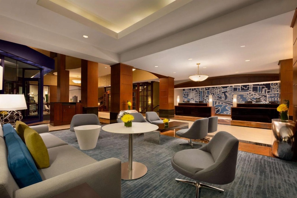 Hilton Chicago/Magnificent Mile Suites